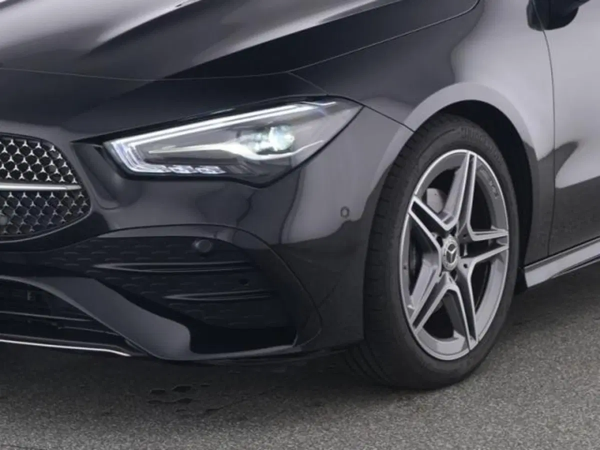 Mercedes-Benz CLA Shooting Brake usata a Milano (3)