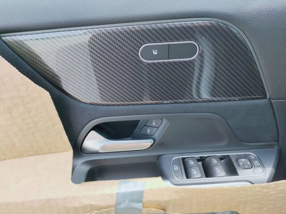 Mercedes-Benz GLA SUV nuova a Teramo (11)