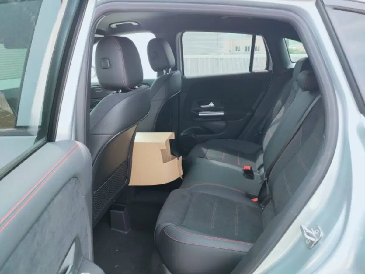 Mercedes-Benz GLA SUV nuova a Teramo (12)