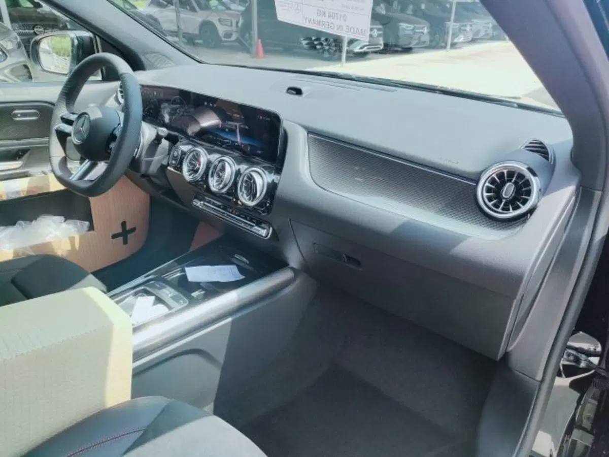 Mercedes-Benz GLA SUV nuova a Teramo (11)
