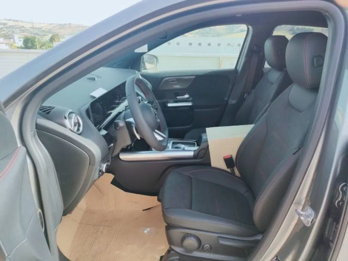 Mercedes-Benz GLA SUV nuova a Teramo (13)
