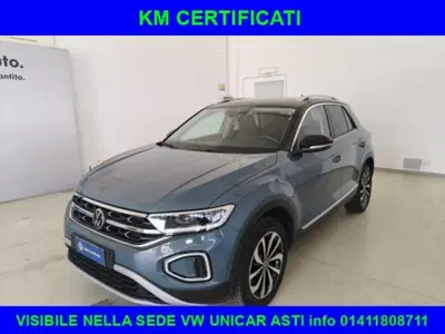 Volkswagen T-Roc 1.5 tsi Style del 2023 usata a Alba