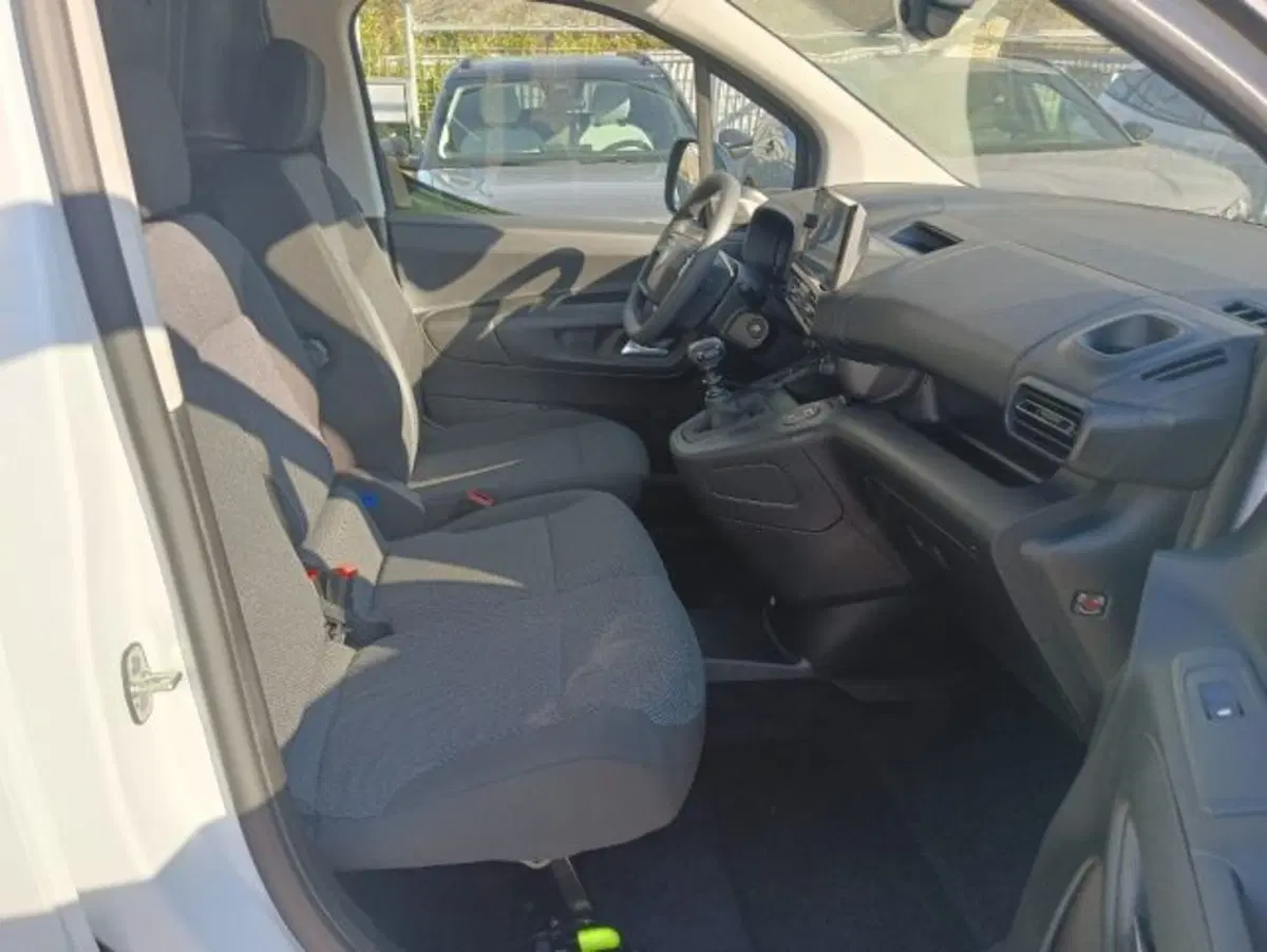 Citroen Berlingo Furgone nuova a Brescia (20)