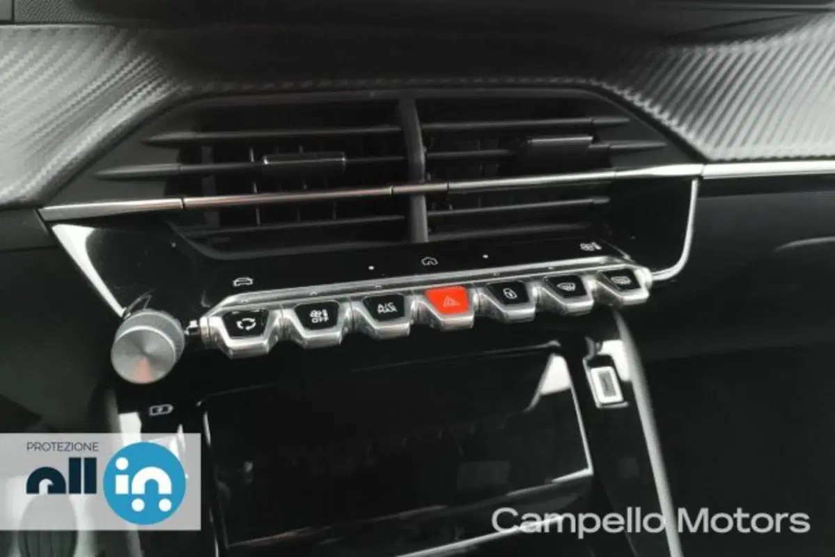 Peugeot 2008 usata a Venezia (12)