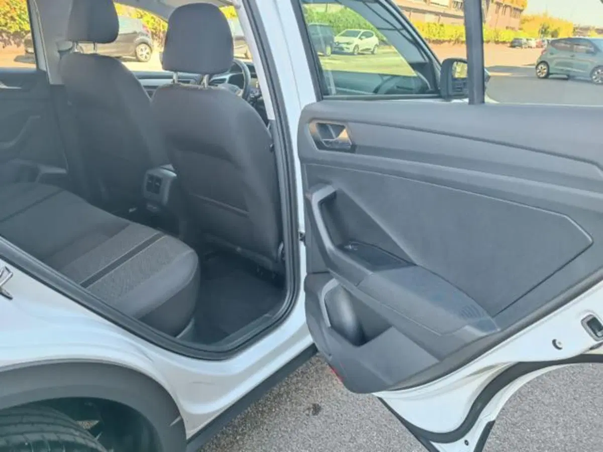 Volkswagen T-Roc usata a Pisa (15)