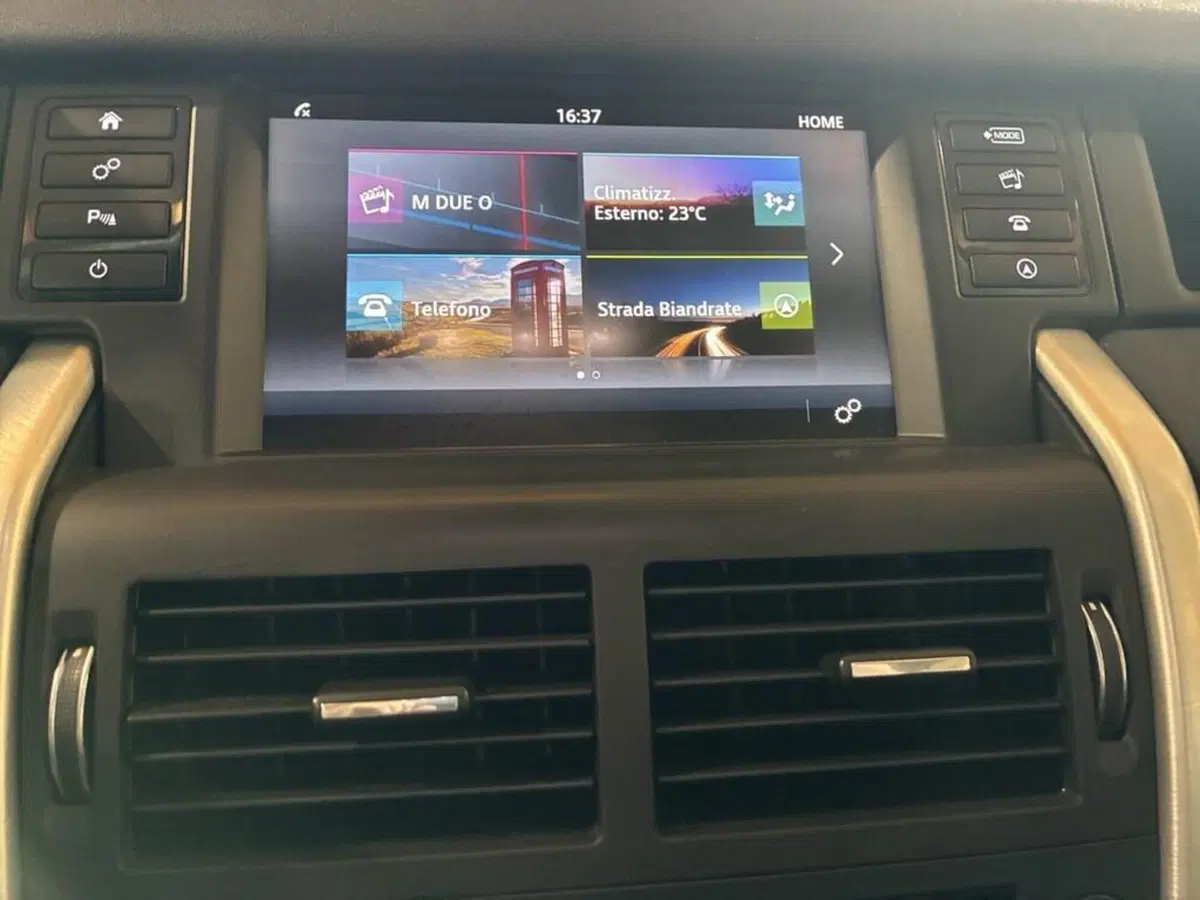 Land Rover Discovery Sport usata a Torino (9)