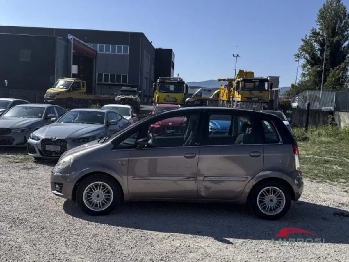 Lancia Musa usata a Perugia (3)