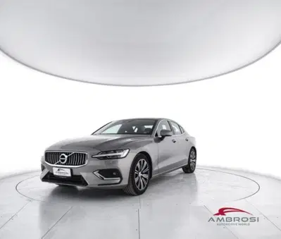 Volvo S60 T4 Geartronic Inscription del 2020 usata a Corciano