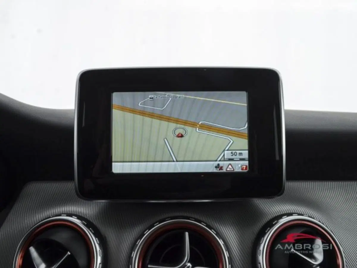 Mercedes-Benz GLA SUV usata a Perugia (15)