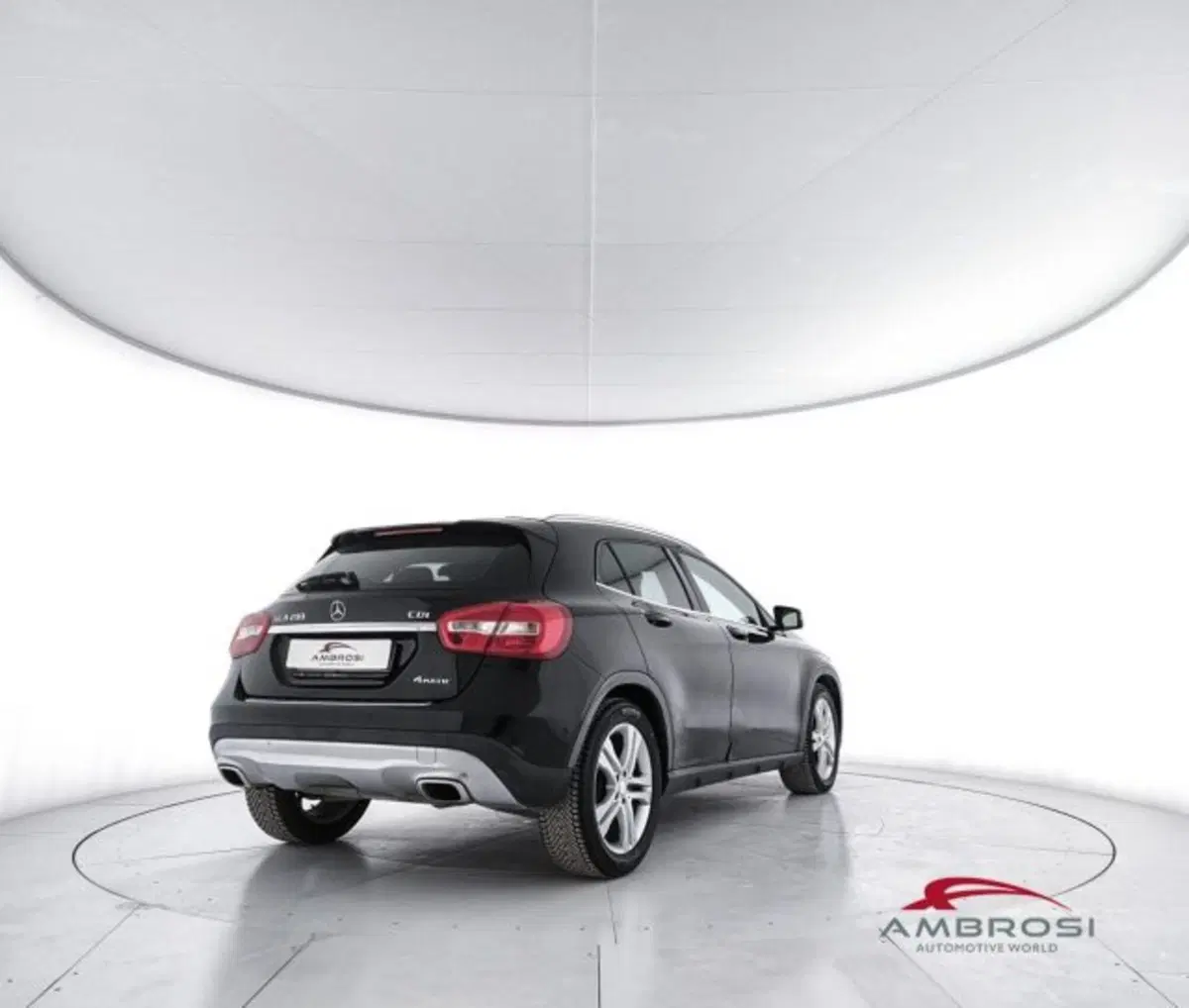 Mercedes-Benz GLA SUV usata a Perugia (3)