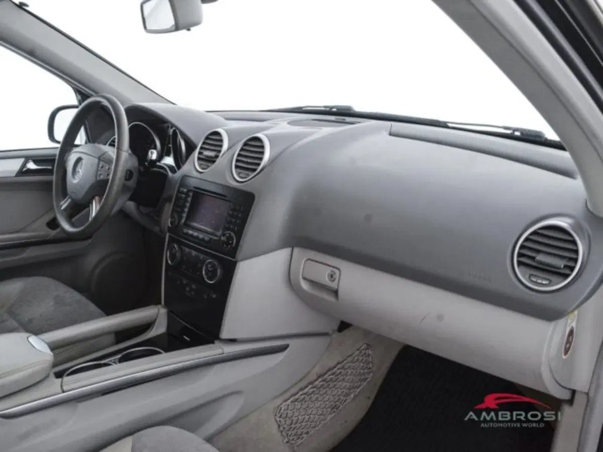 Mercedes-Benz Classe ML usata a Perugia (12)