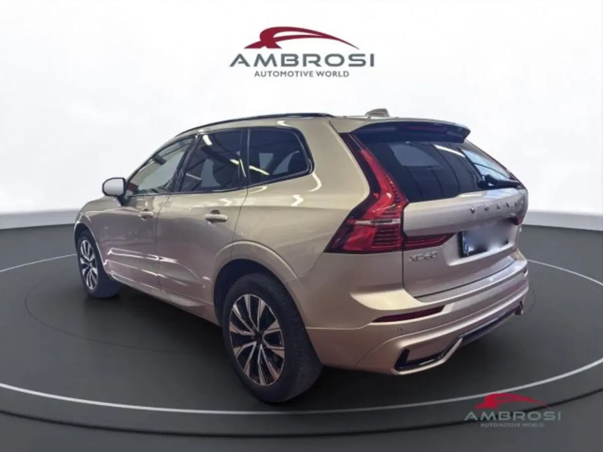 Volvo XC60 usata a Perugia (4)