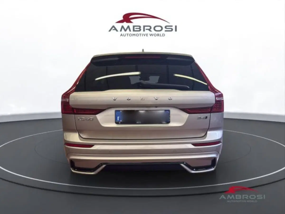 Volvo XC60 usata a Perugia (8)
