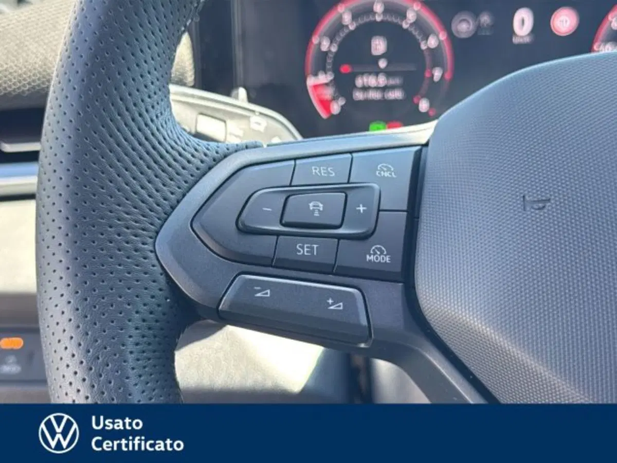 Volkswagen T-Roc usata a Vicenza (18)