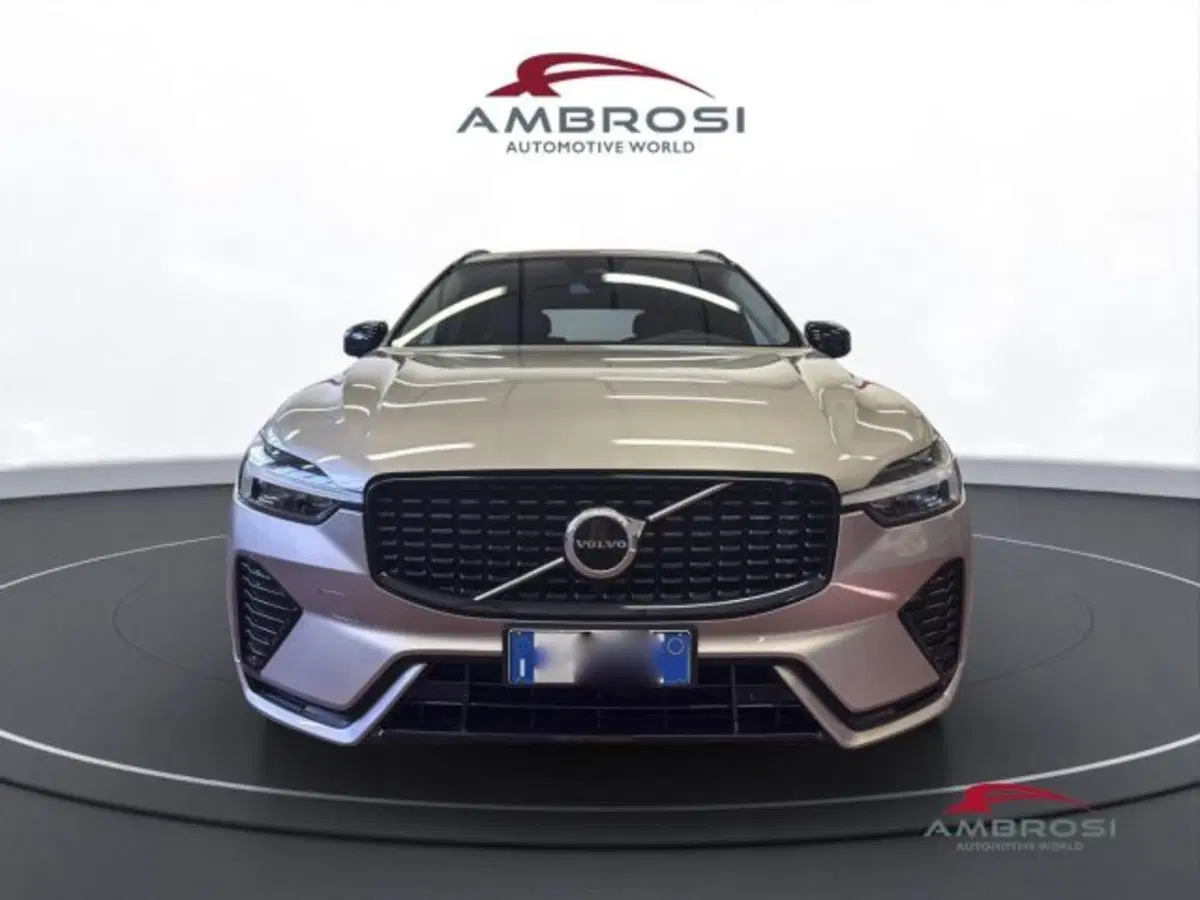 Volvo XC60 usata a Perugia (7)