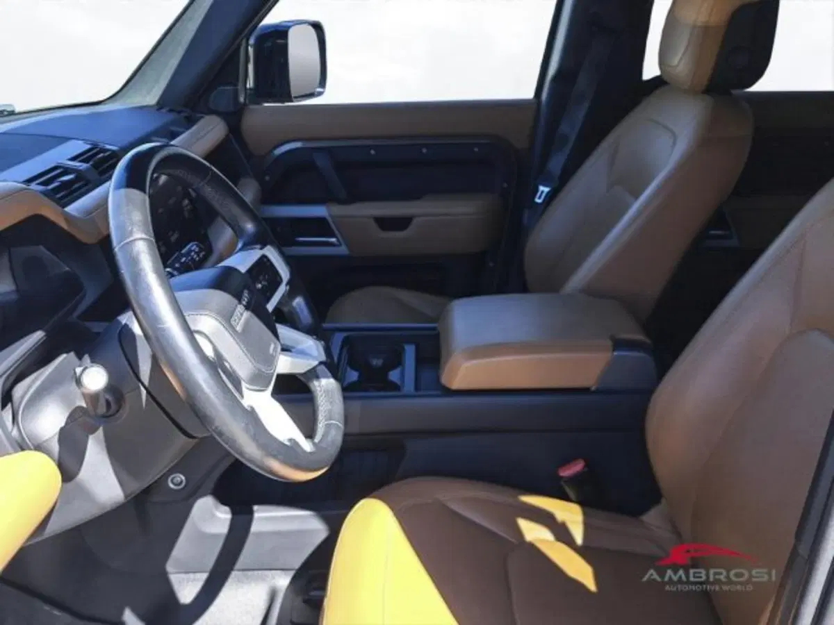 Land Rover Defender usata a Perugia (9)