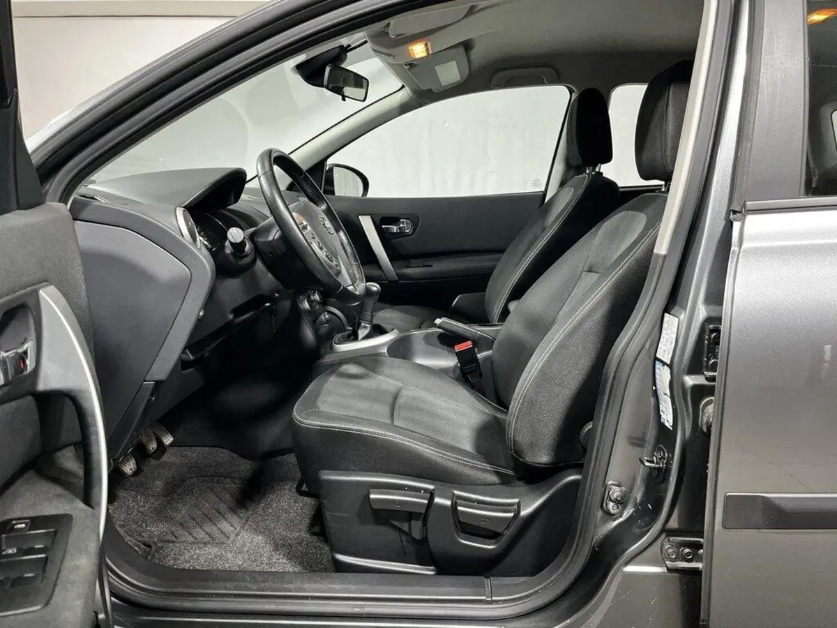 Nissan Qashqai usata a Sondrio (10)