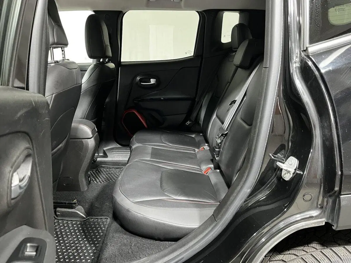 Jeep Renegade usata a Sondrio (11)