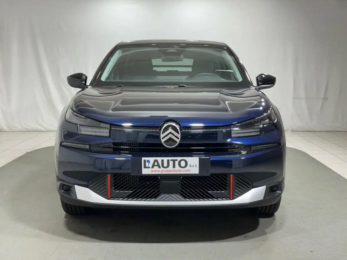 Citroen C4 nuova a Sondrio (8)