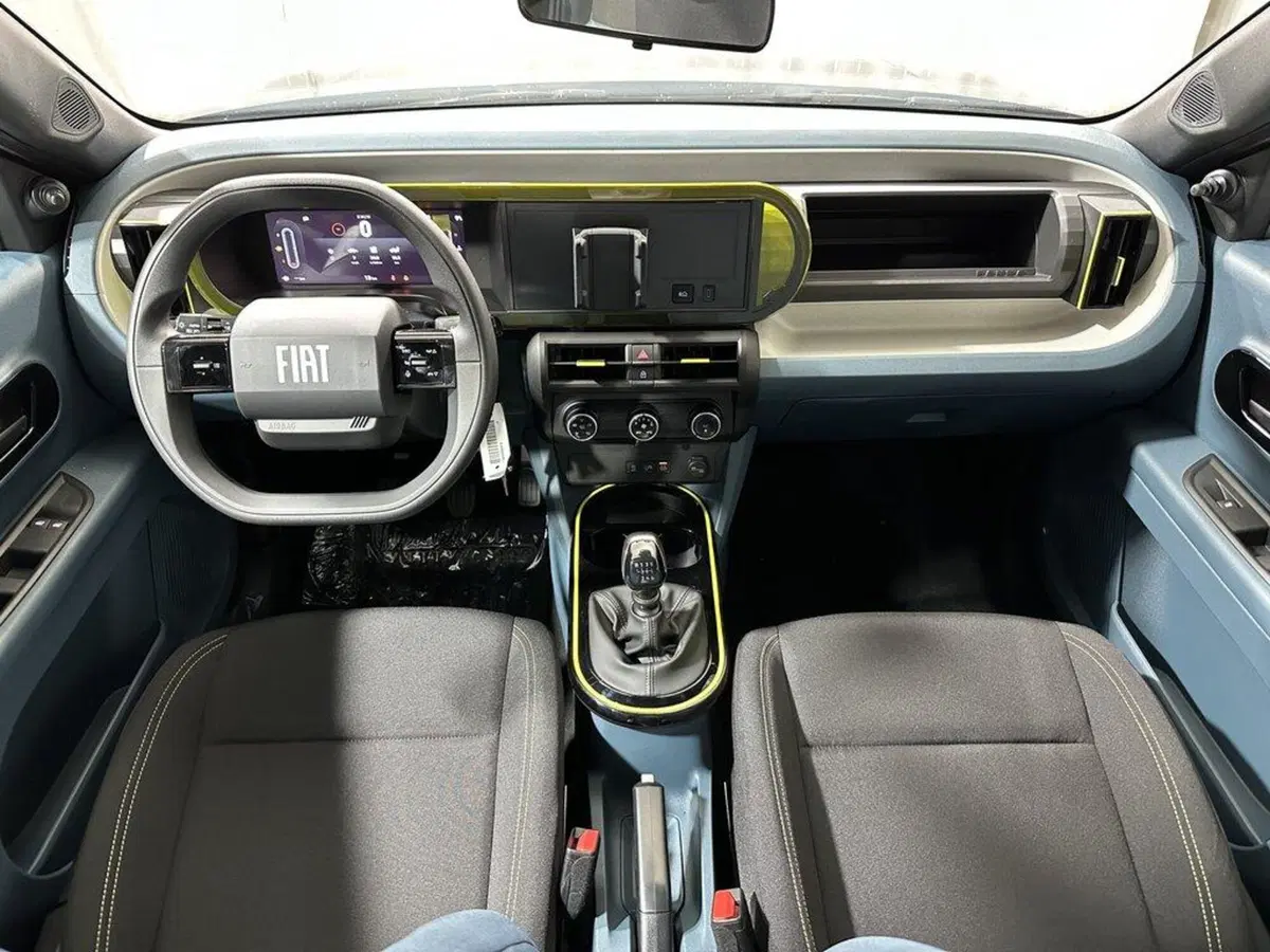 Fiat Grande Panda nuova a Sondrio (12)