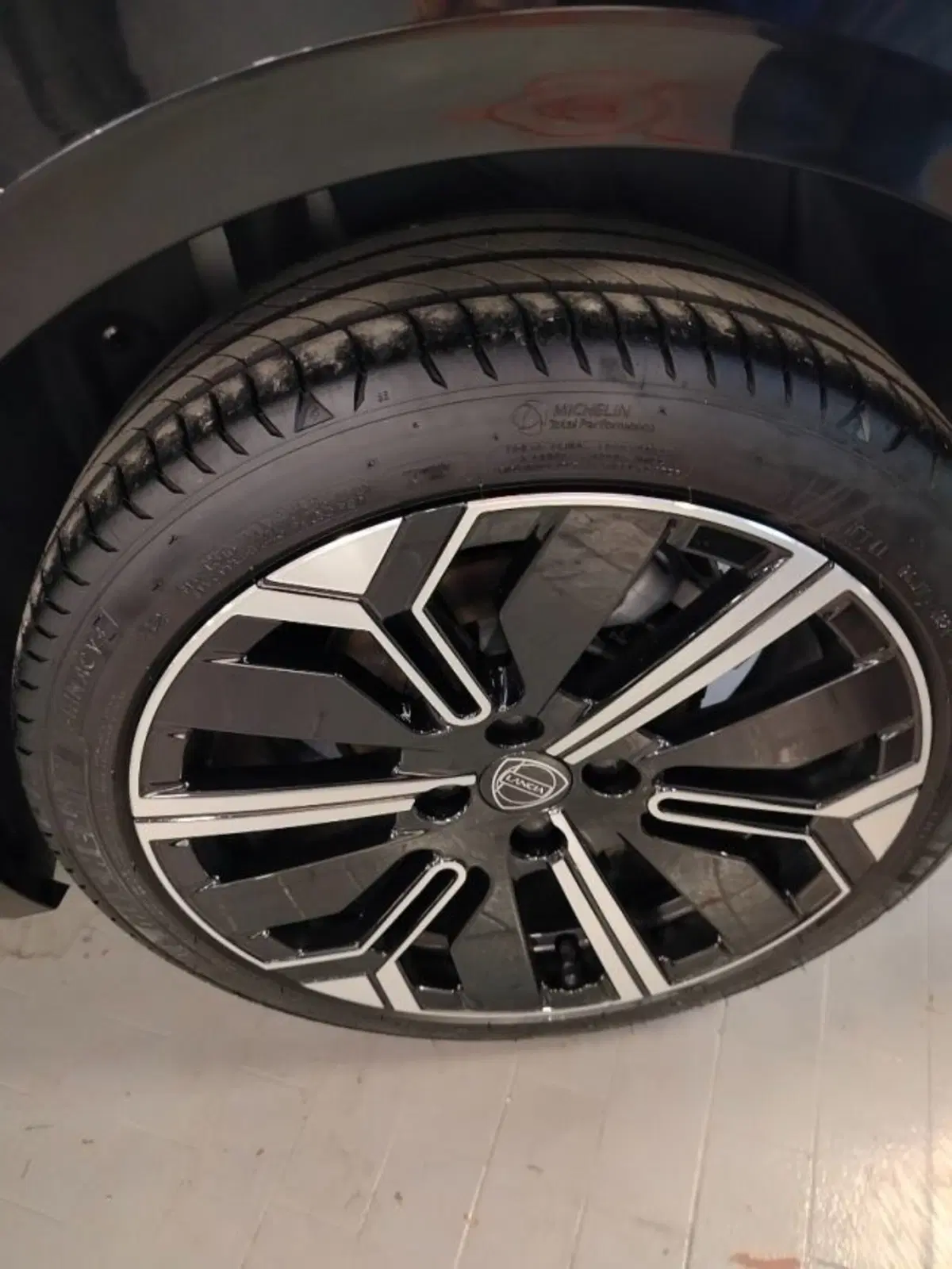 Lancia Ypsilon usata a Forlì-Cesena (12)