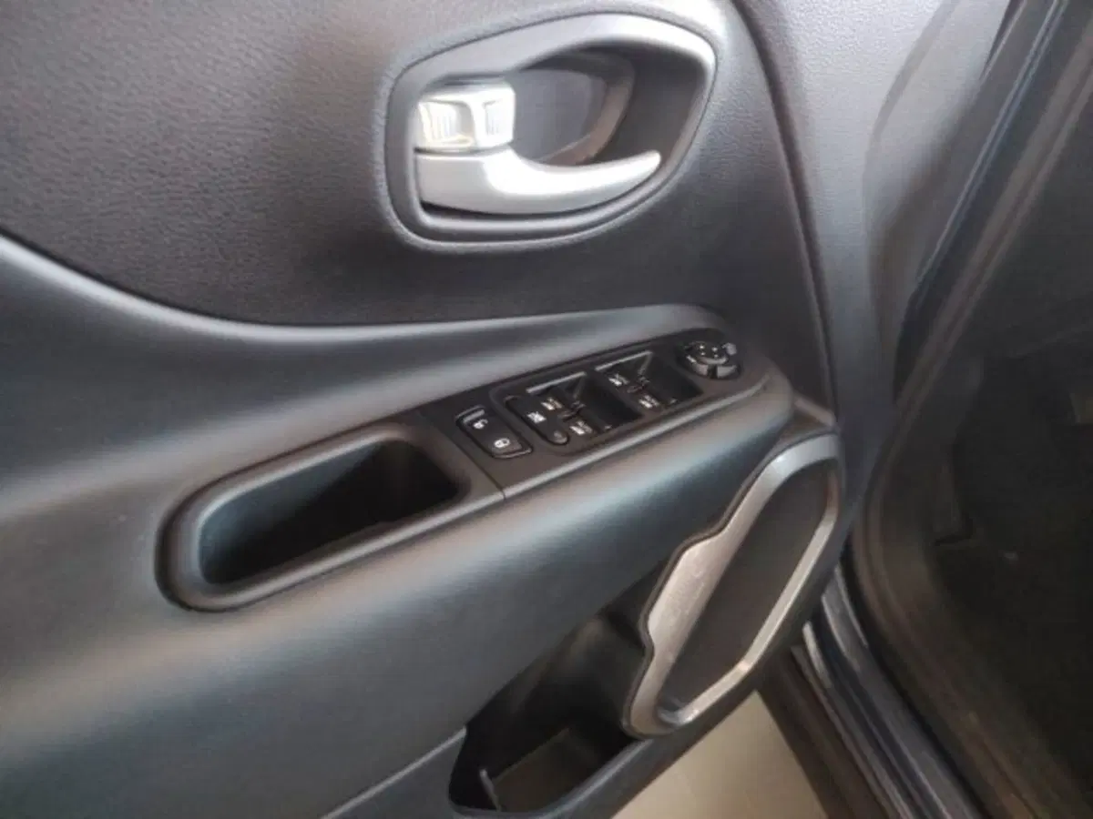 Jeep Renegade usata a Forlì-Cesena (16)