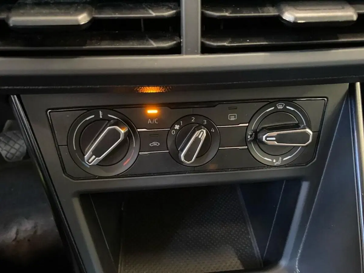 Volkswagen Polo usata a Torino (11)