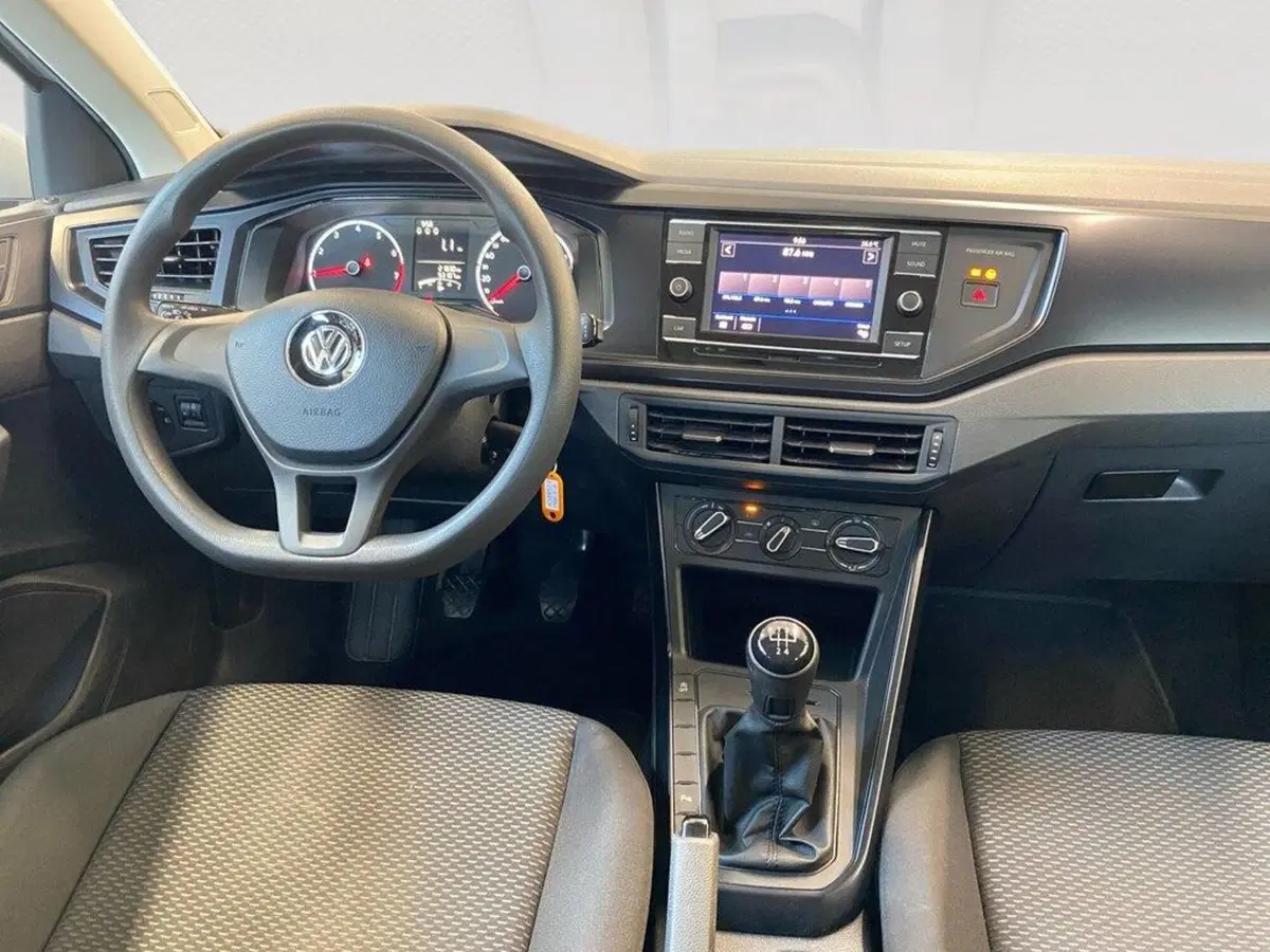 Volkswagen Polo usata a Torino (6)