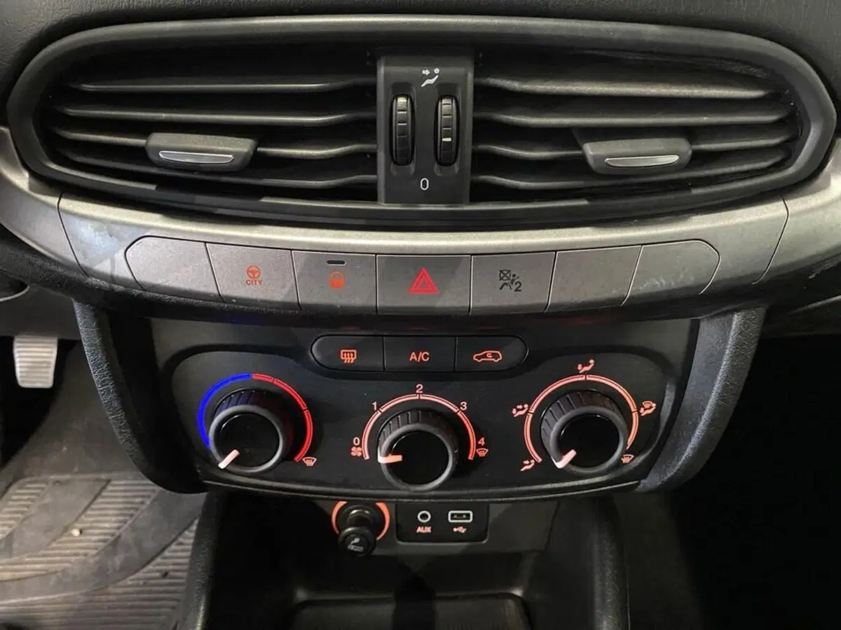 Fiat Tipo usata a Torino (10)