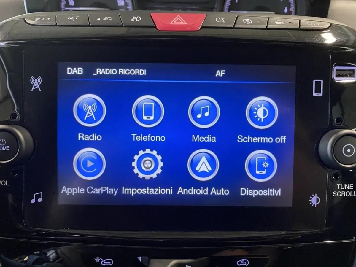 Lancia Ypsilon usata a Torino (10)