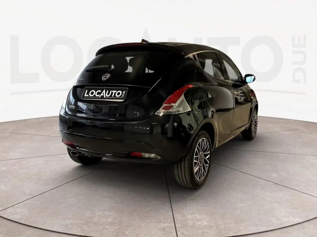 Lancia Ypsilon usata a Torino (4)