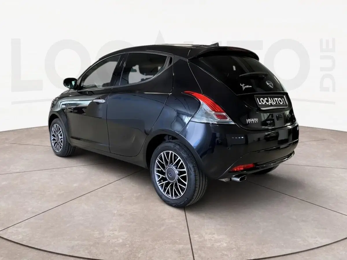 Lancia Ypsilon usata a Torino (5)