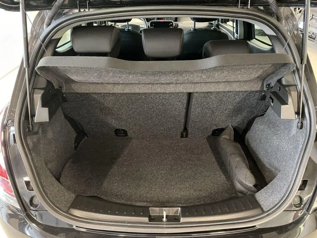 Lancia Ypsilon usata a Torino (9)