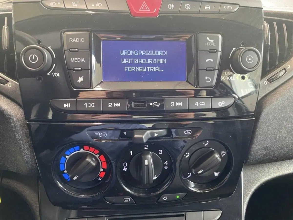 Lancia Ypsilon usata a Torino (10)