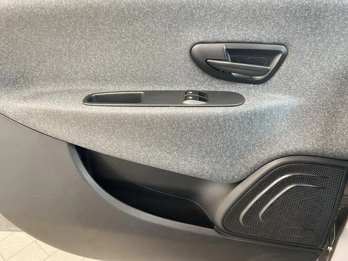 Lancia Ypsilon usata a Torino (14)