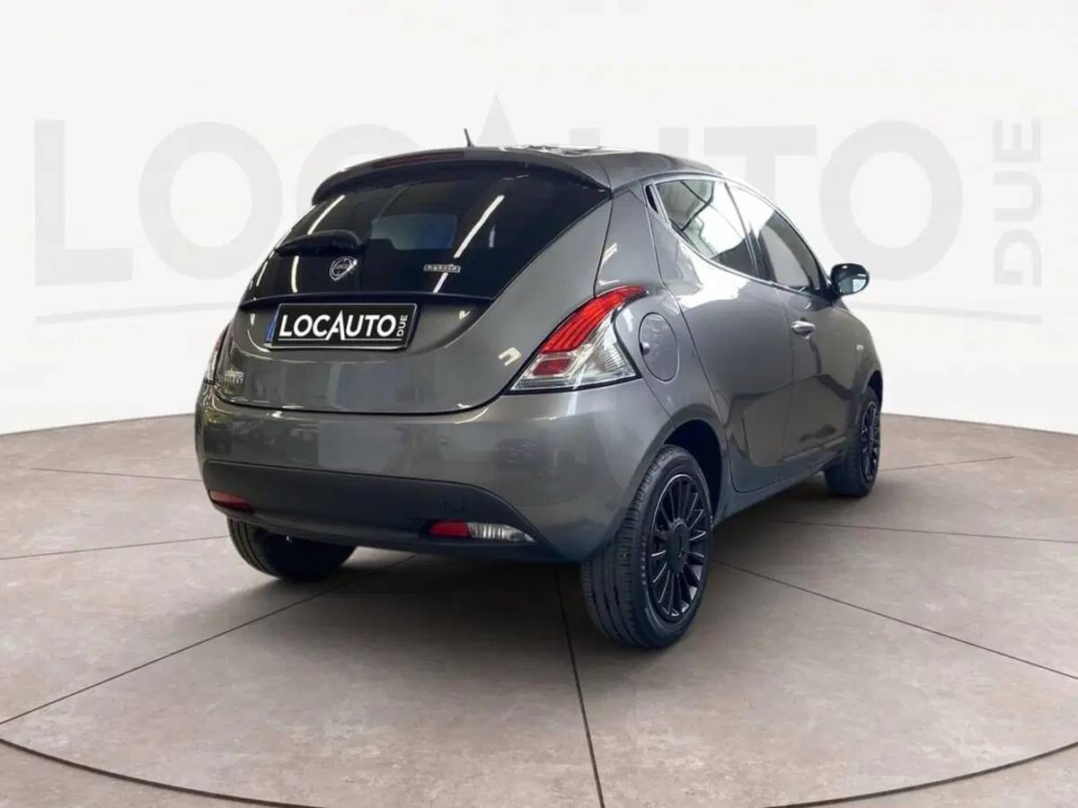 Lancia Ypsilon usata a Torino (4)