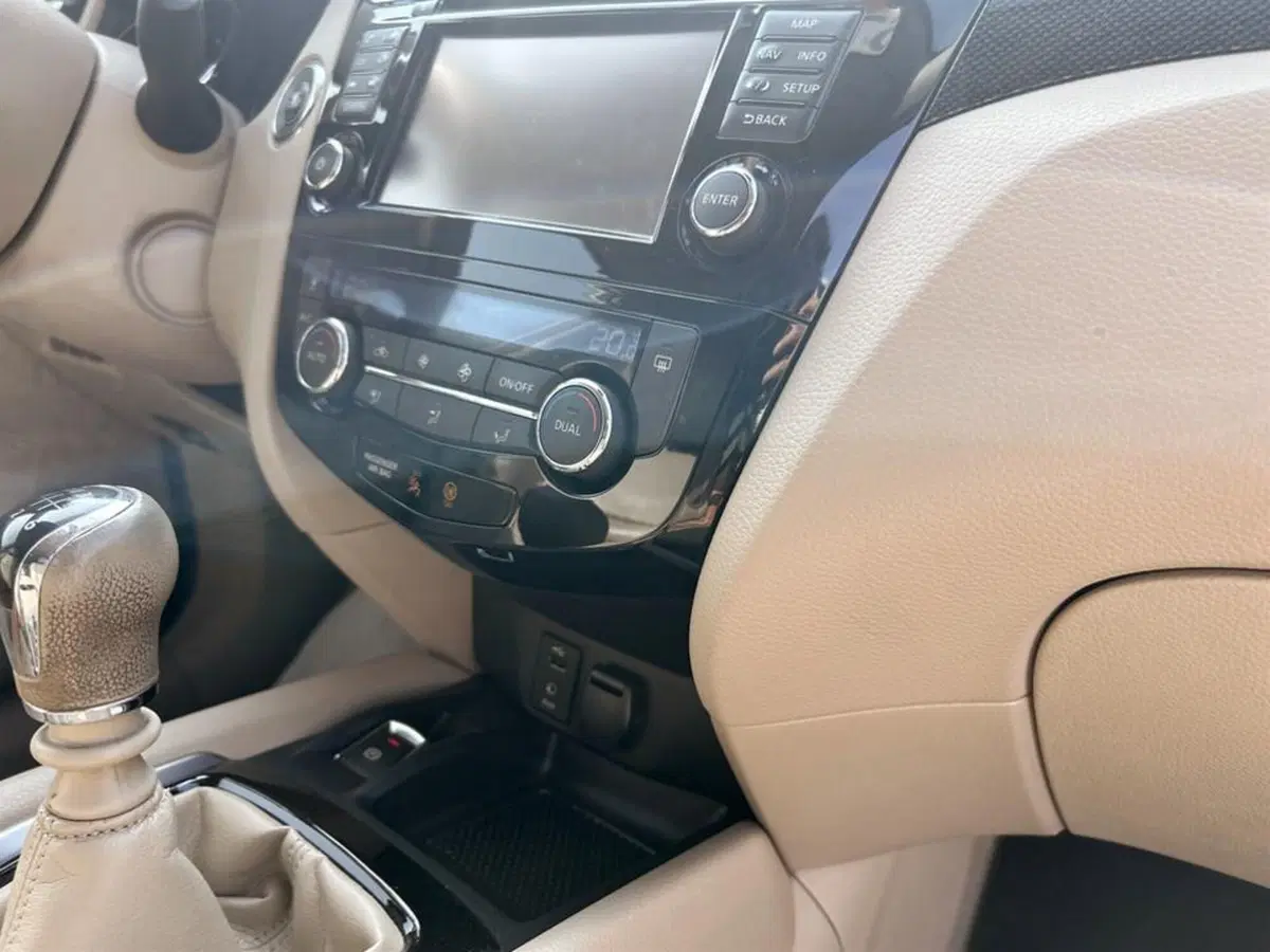 Nissan X-Trail usata a Piacenza (13)