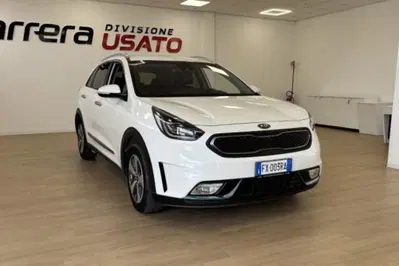 Kia Niro 1.6 GDi DCT PHEV del 2019 usata a Fondi