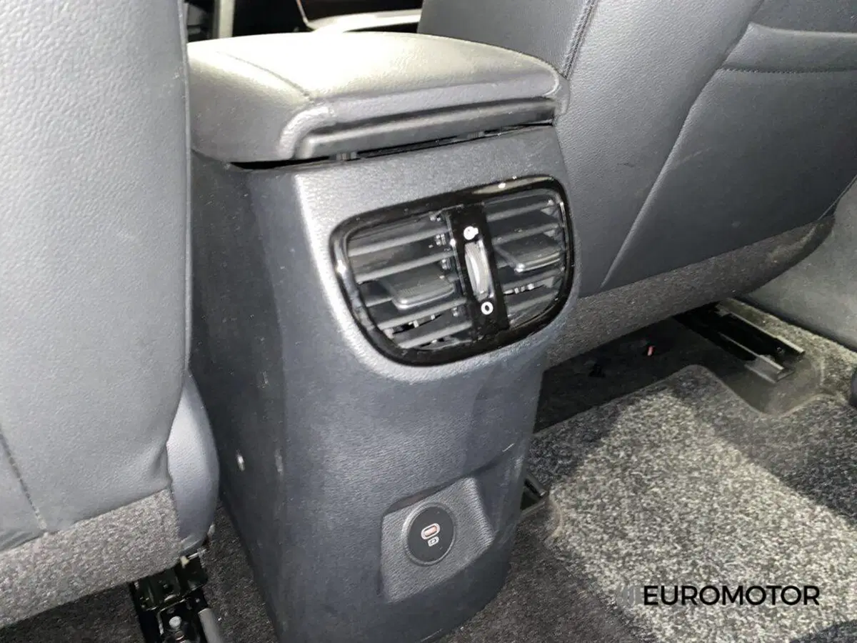 Kia XCeed usata a Bari (13)