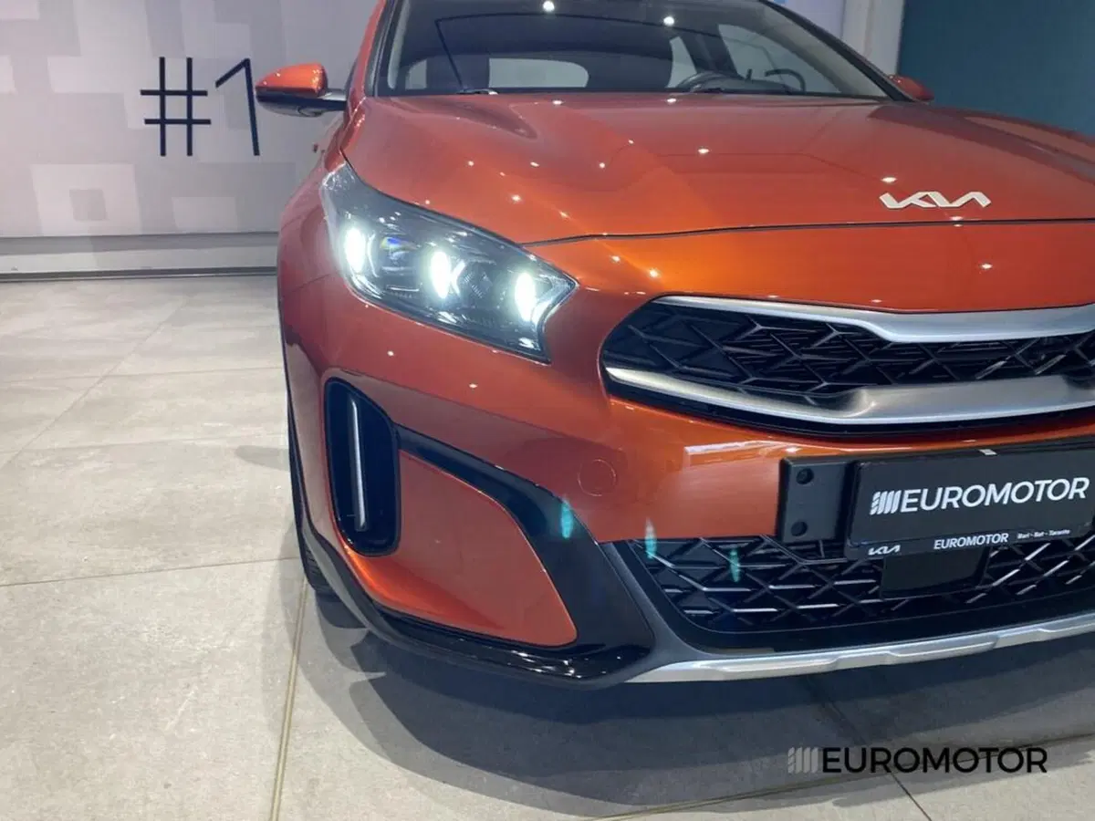 Kia XCeed usata a Bari (3)