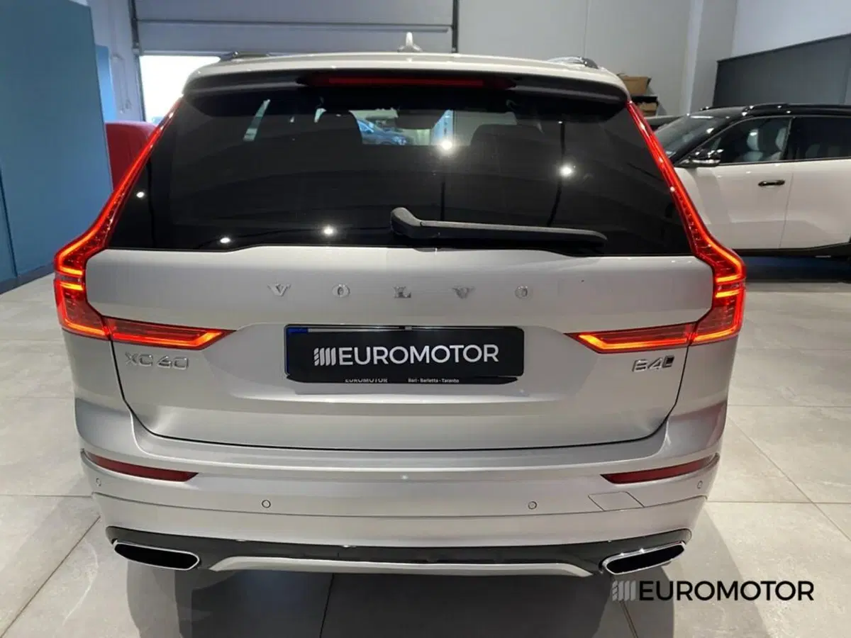 Volvo XC60 usata a Bari (13)
