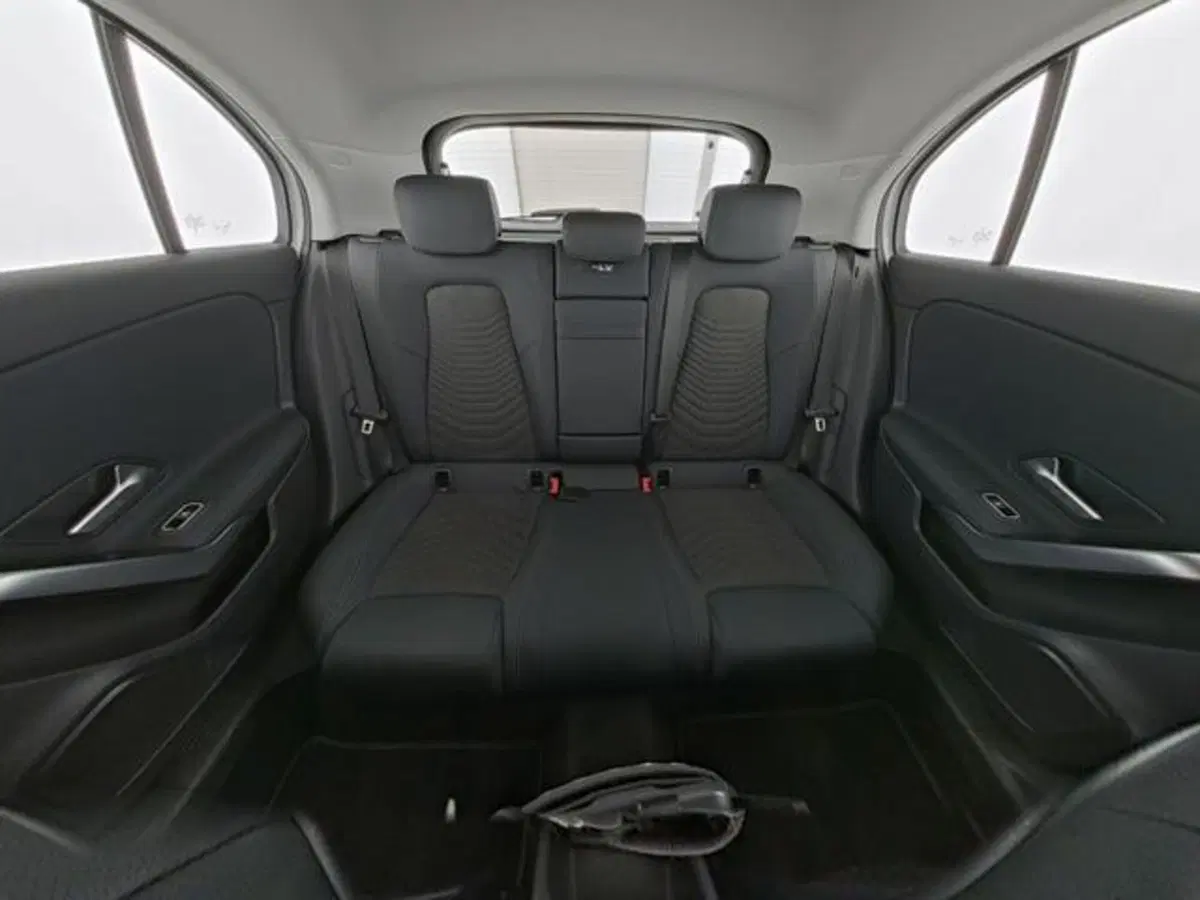 Mercedes-Benz Classe A usata a Milano (8)