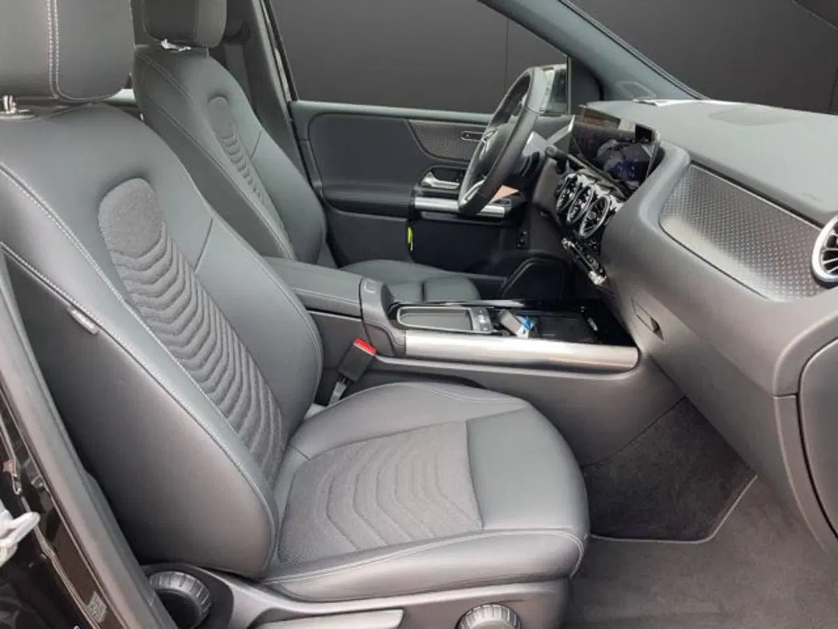 Mercedes-Benz Classe B usata a Milano (11)