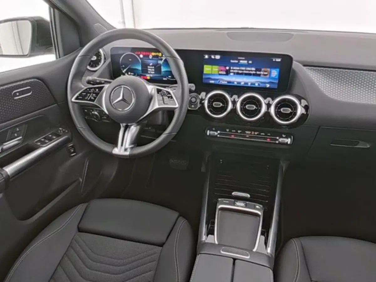 Mercedes-Benz Classe B usata a Milano (5)