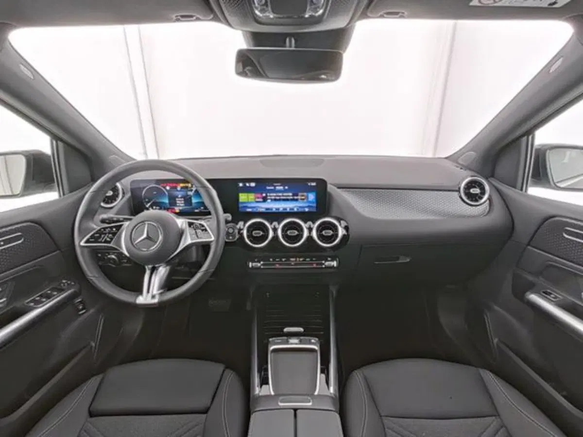 Mercedes-Benz Classe B usata a Milano (6)