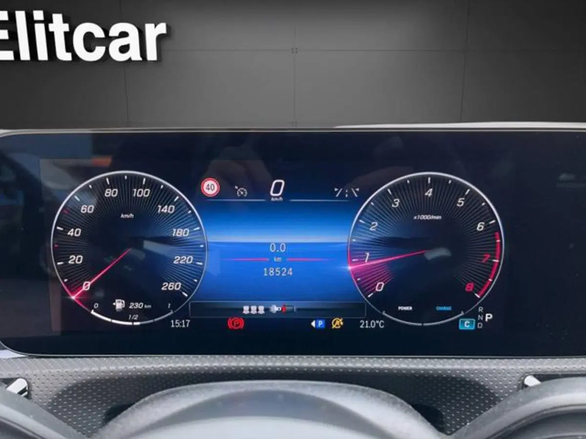 Mercedes-Benz CLA Shooting Brake usata a Milano (16)