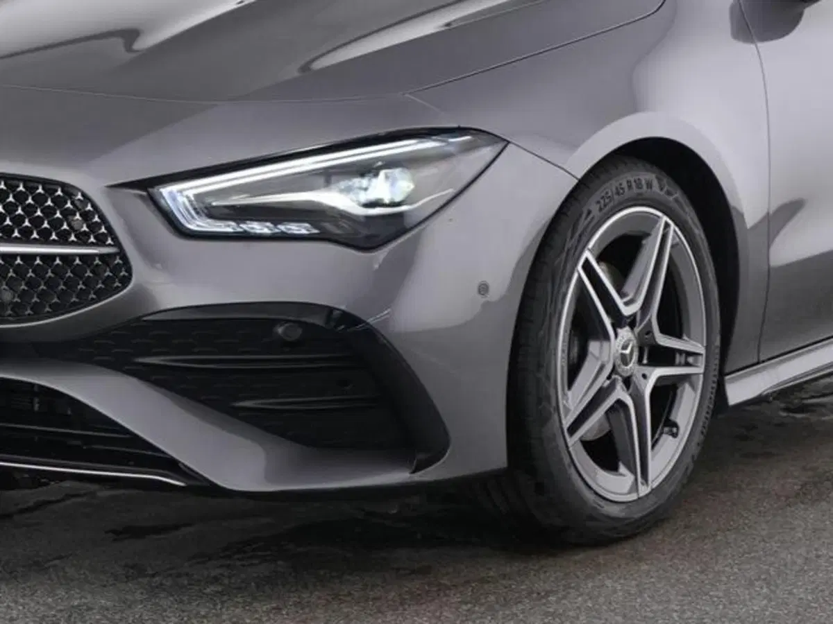 Mercedes-Benz CLA Shooting Brake usata a Milano (3)