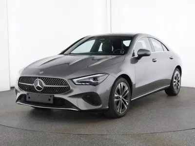 Mercedes-Benz CLA 180 Automatic Executive del 2025 usata a Magenta