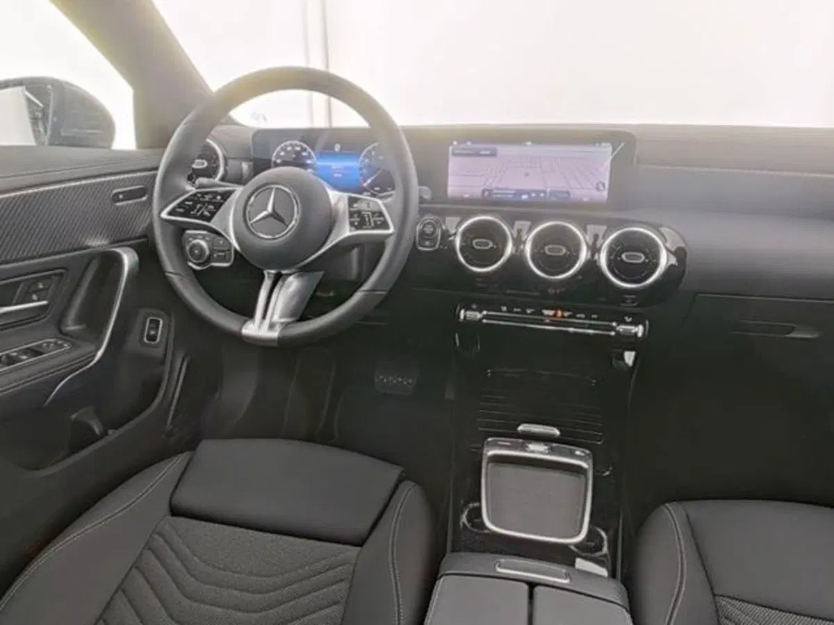 Mercedes-Benz CLA usata a Milano (5)