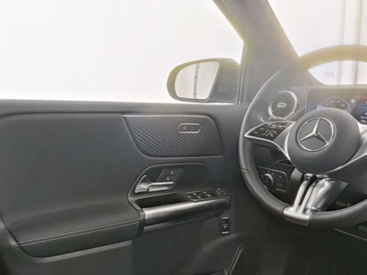 Mercedes-Benz Classe B usata a Milano (8)
